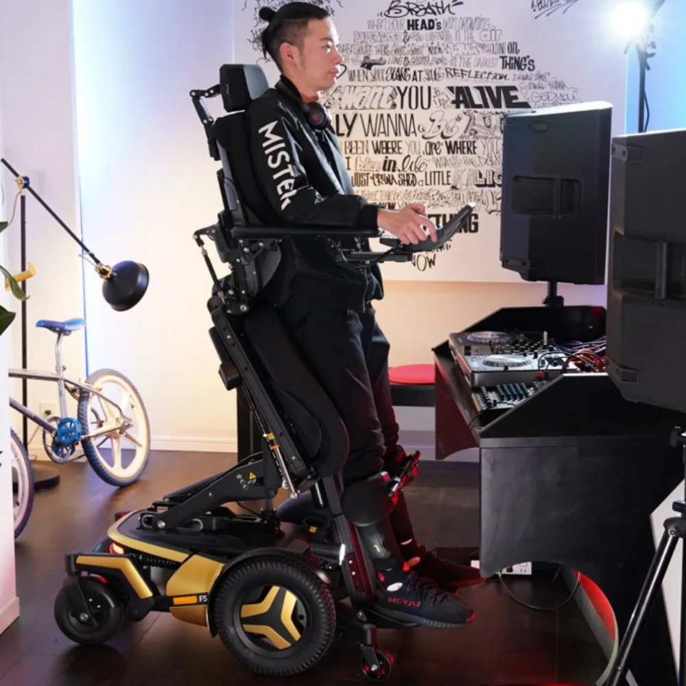 Permobil F5 Corpus VS LED far sistemi ve ön tekerlek tahrik sistemi