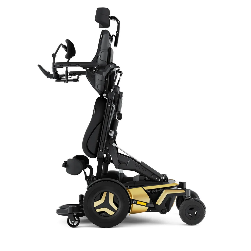 Permobil F5 Corpus VS arka görünüm motor ve batarya bölümü