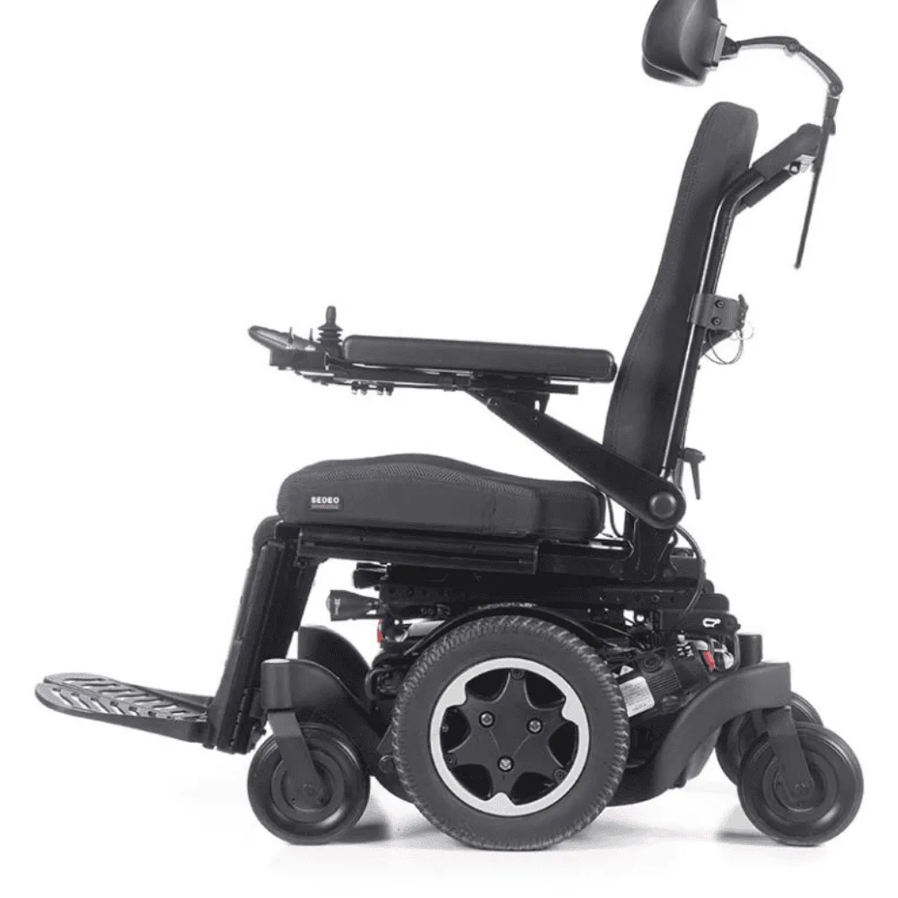 Q500 M mid-wheel drive 6 teker minimum dönüş yarıçapı Sedeo Pro R-Net joystick powerchair