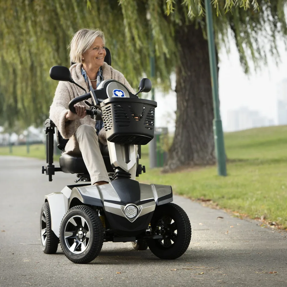 Vermeiren Mercurius 4D engelli yaşlı scooter 4D denge 40 km menzil tam platform görünüm Belçika marka