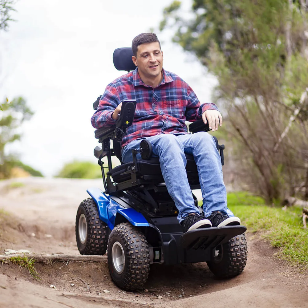 Magic Mobility XT4 yüksek güçlü arazi sandalyesi 182 kg taşıma kapasitesi 30 km menzil dış mekan