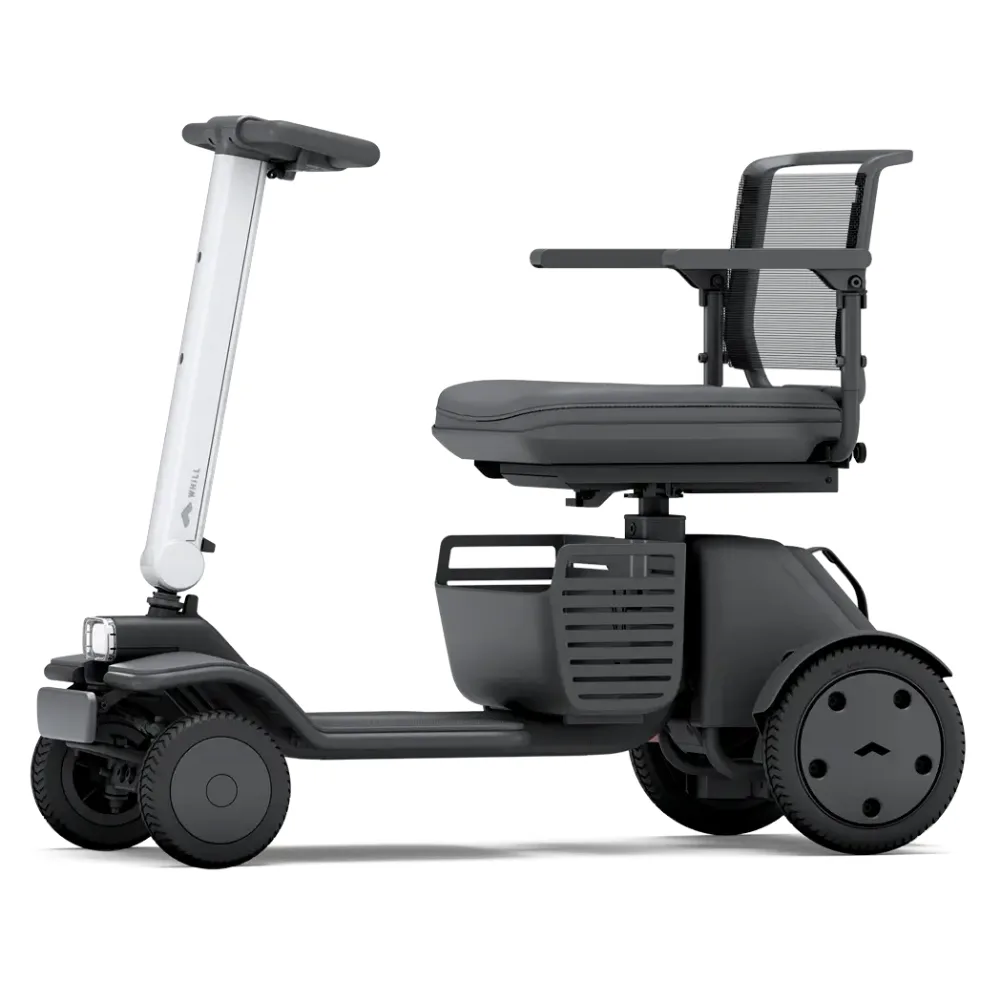 WHILL Model R 4 tekerlekli scooter IPX5 su dayanımı yağmur koruması dış mekan kullanım