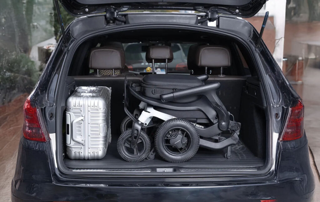 katlanabilir tekerlekli sandalye