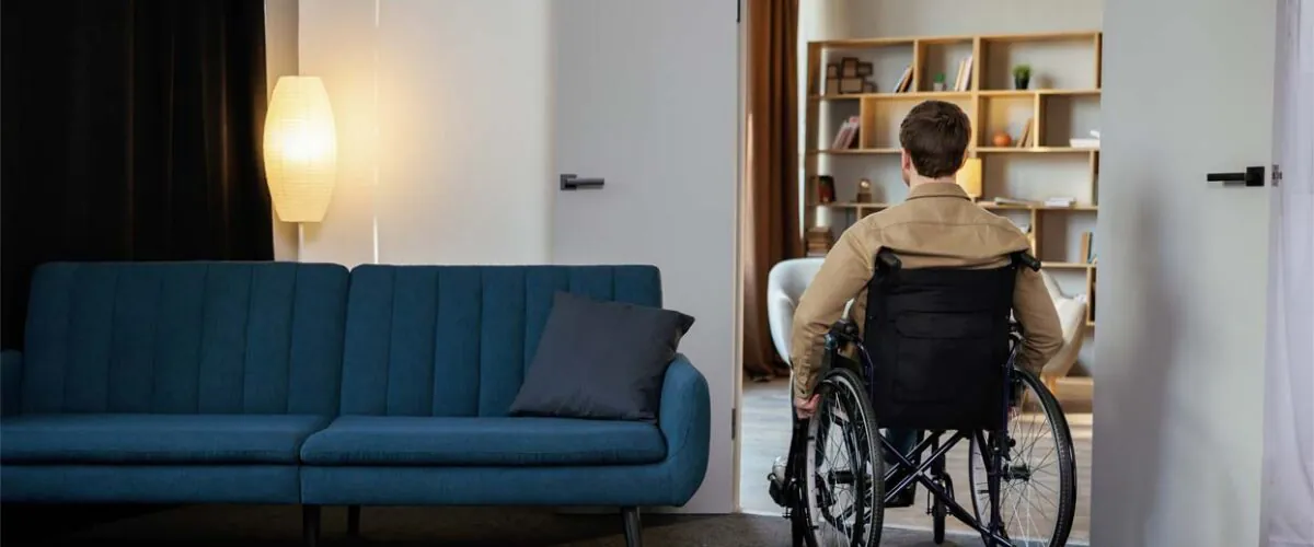 Ev İçi Kullanım İçin En Dar Şasili Tekerlekli Sandalyeler